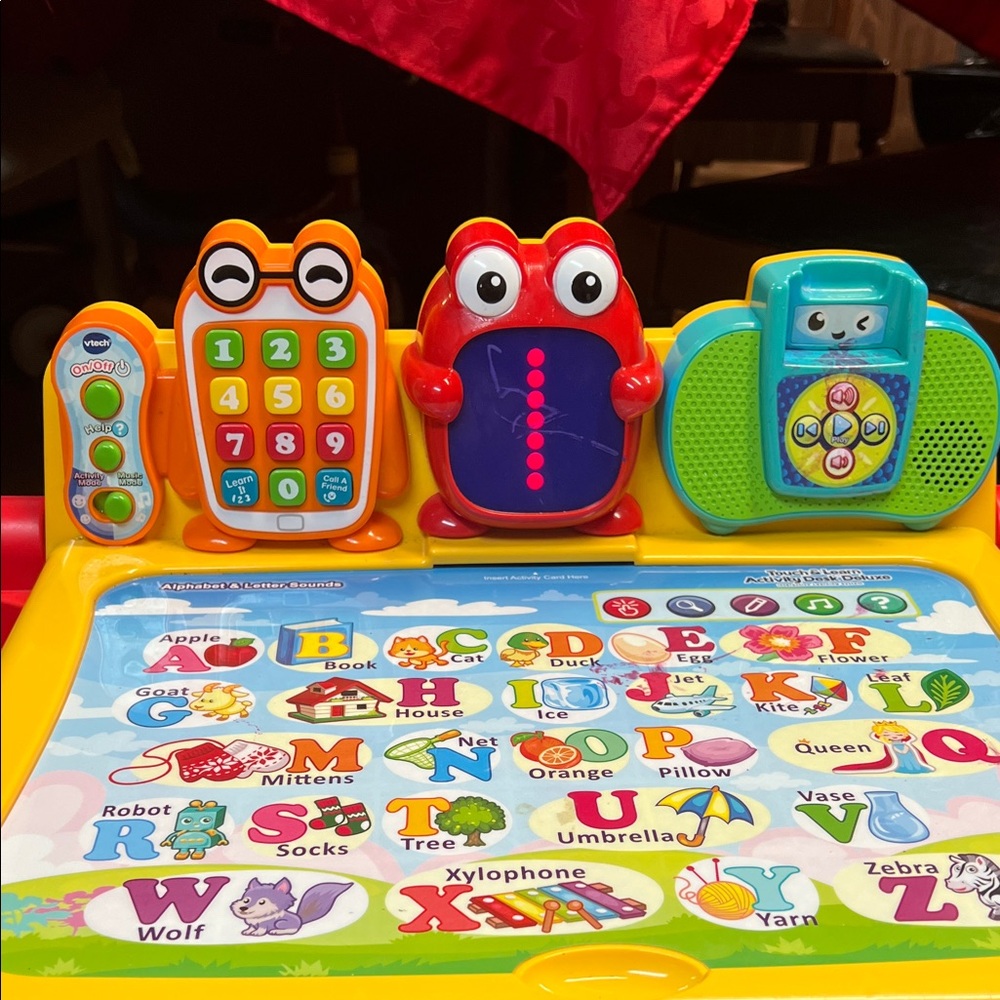 Interactive Learning Table for Kids - Picture 6 of 9